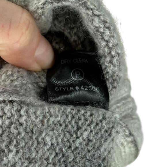 360 CASHMERE Green Gray Camouflage Camo Wool Cashmere V-Neck Sweater Size Small - Picture 4 of 7